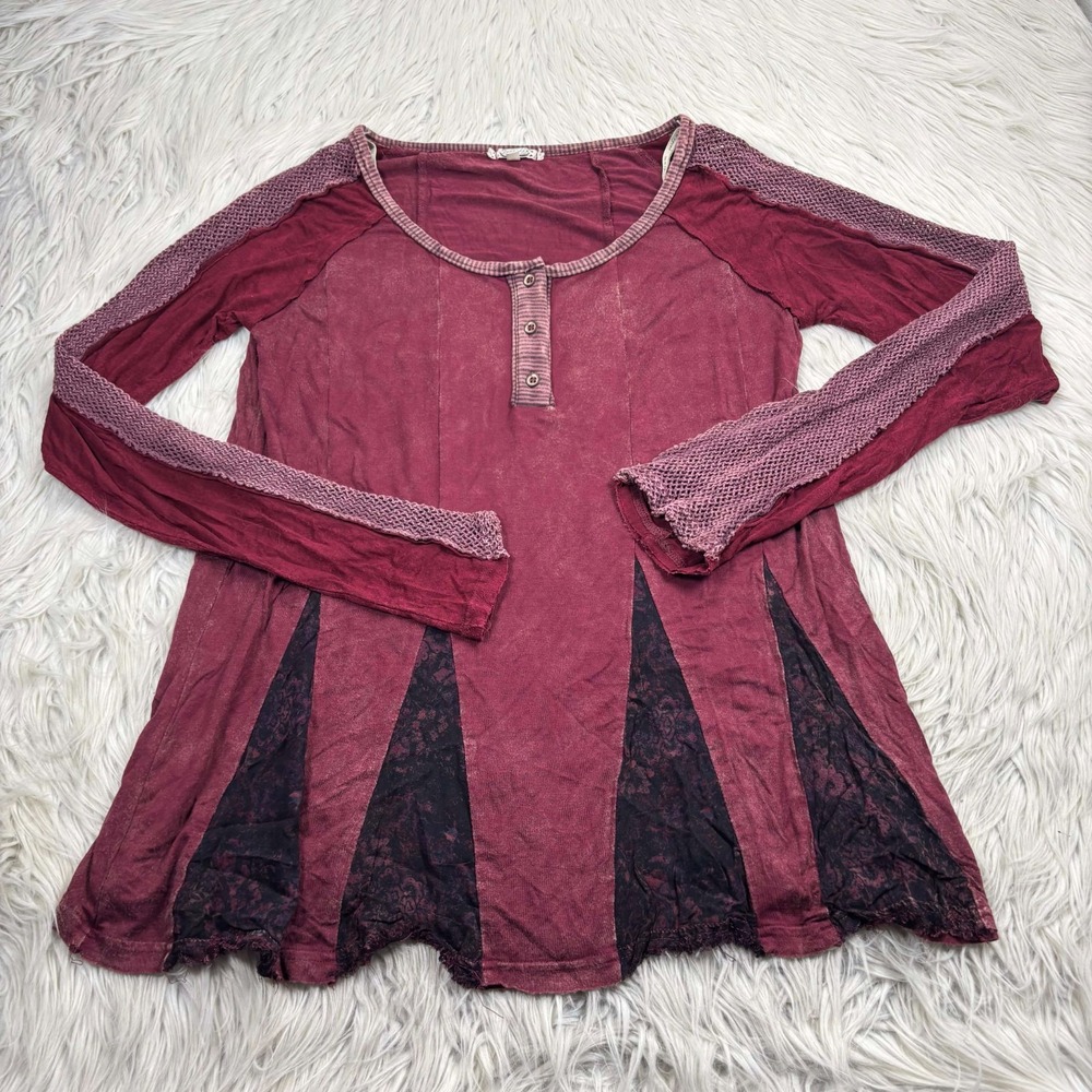 Gimmicks by BKE Women's M Burgundy Patchwork Henley Top Grunge‎ Boho Artsy Fairy